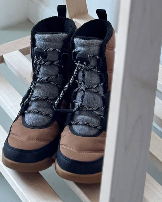 Sorel Mid Waterproof Boots (37 EUR | 5 US Child)