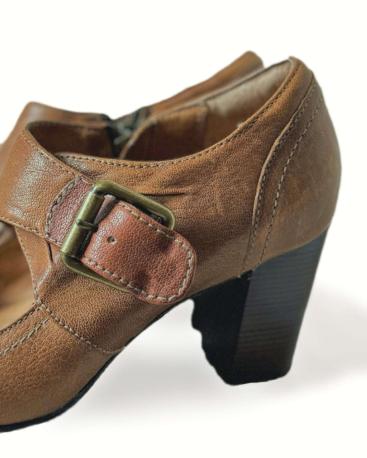 Clarks Indigo Mary Jane Leather Pumps (5)