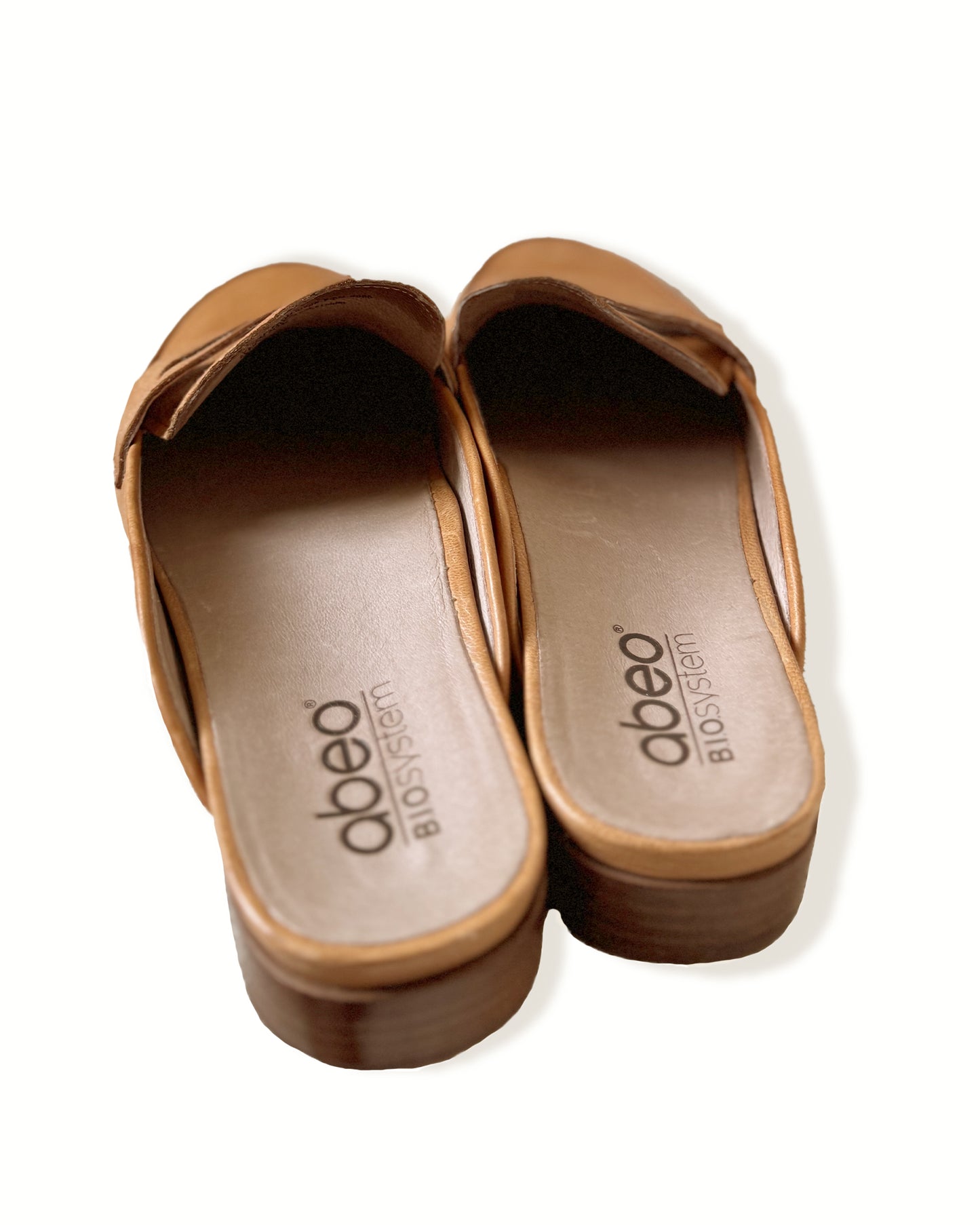 JASMINE Classic Closed-Toed Mules (9.5)