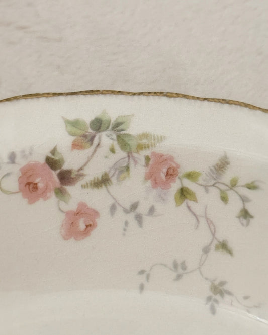 Vintage Oval Porcelain Serving Bowl (9”x6.5”)