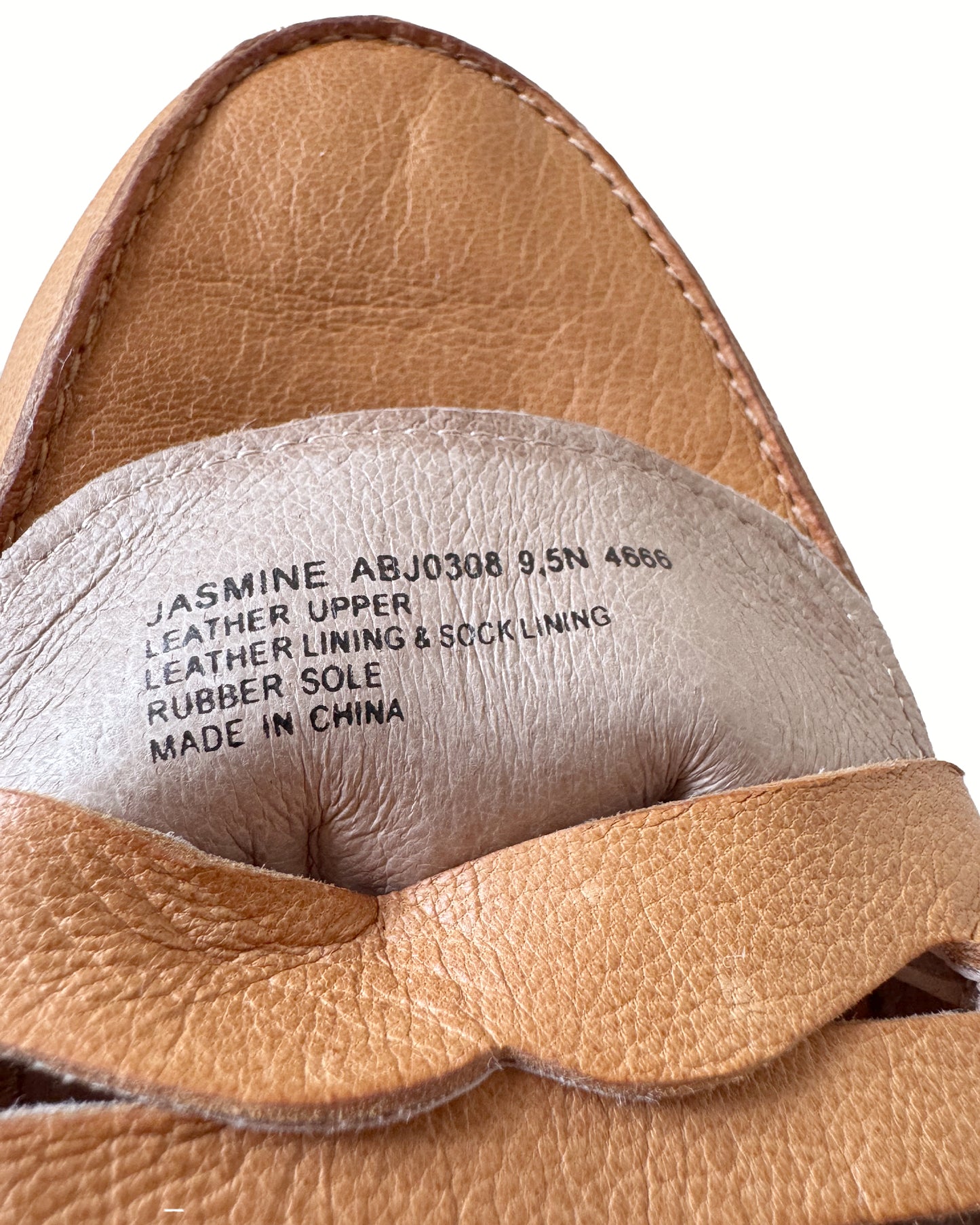JASMINE Classic Closed-Toed Mules (9.5)