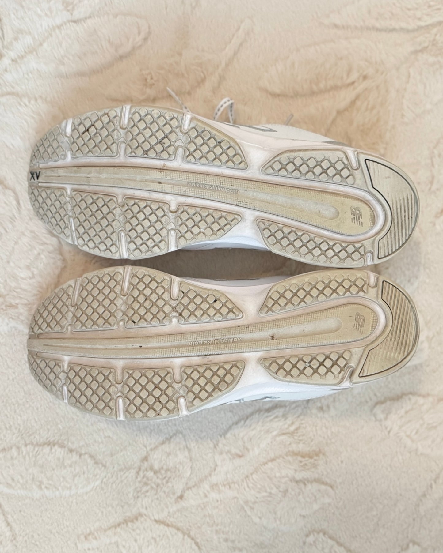 New Balance Tennis Shoes (10)