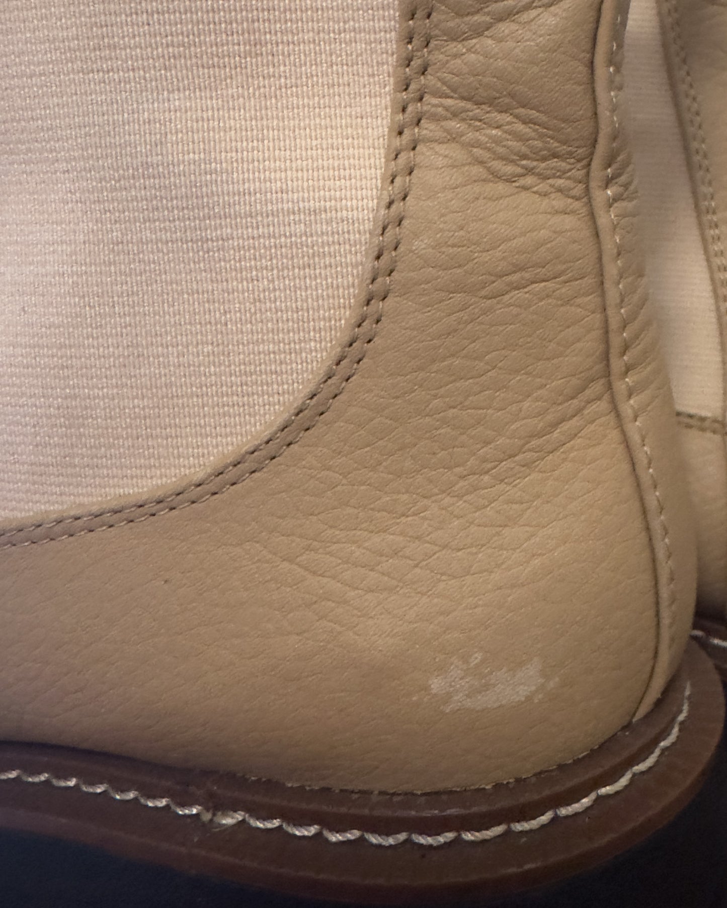 Sam Edelman Laguna Chelsea Boots (5.5)