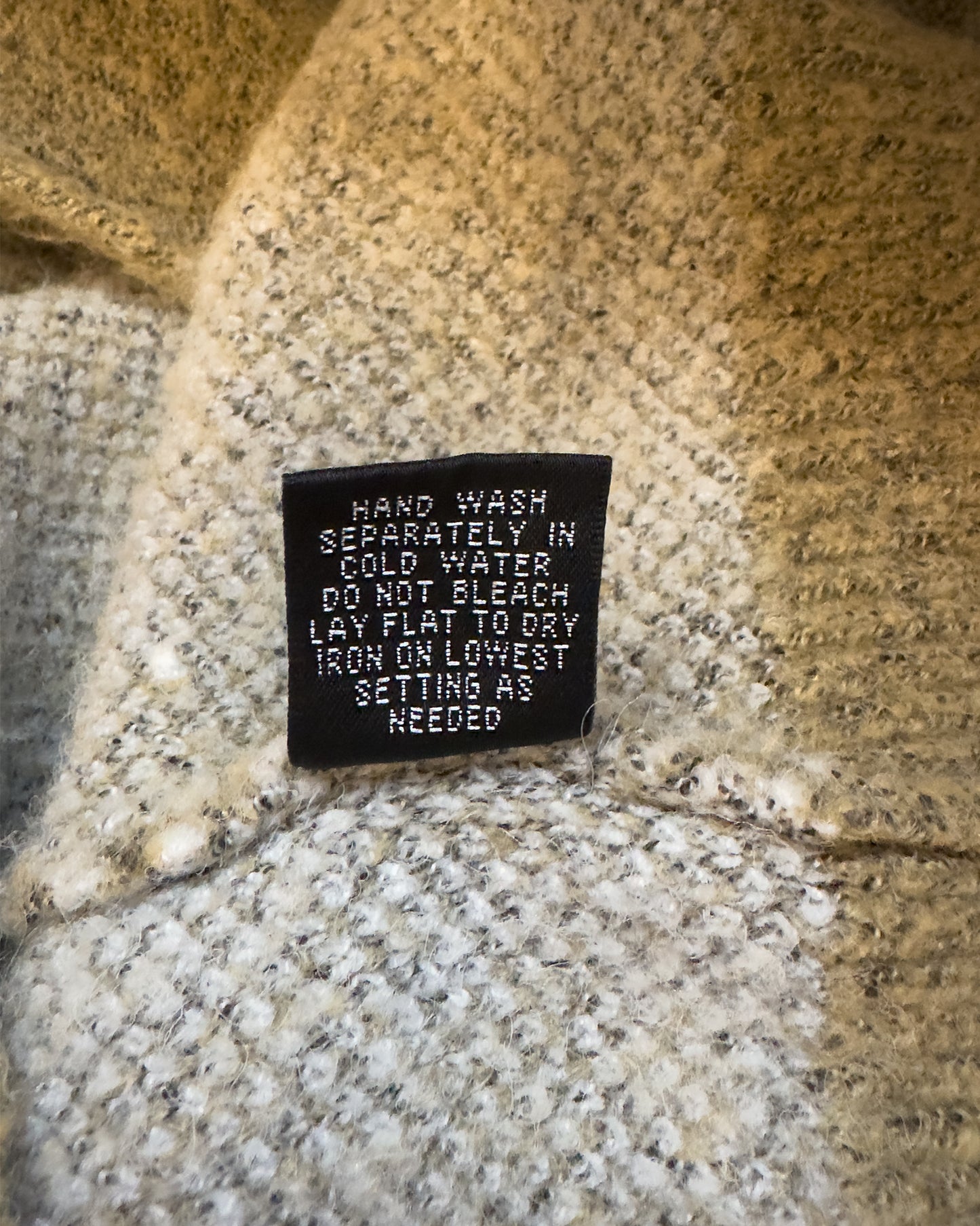 Cozy Grandpa-Core Cardigan (L)