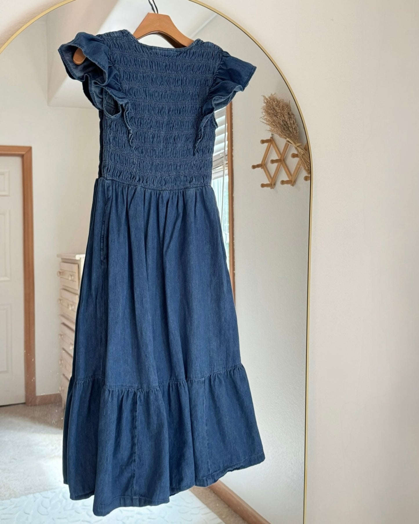 Gap Denim Ruffle Sleeve Smocked Midi Dress (S)