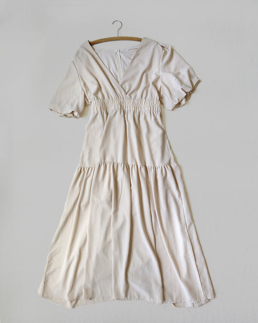 Tiered Puffed Sleeved Midi Dress (XL)