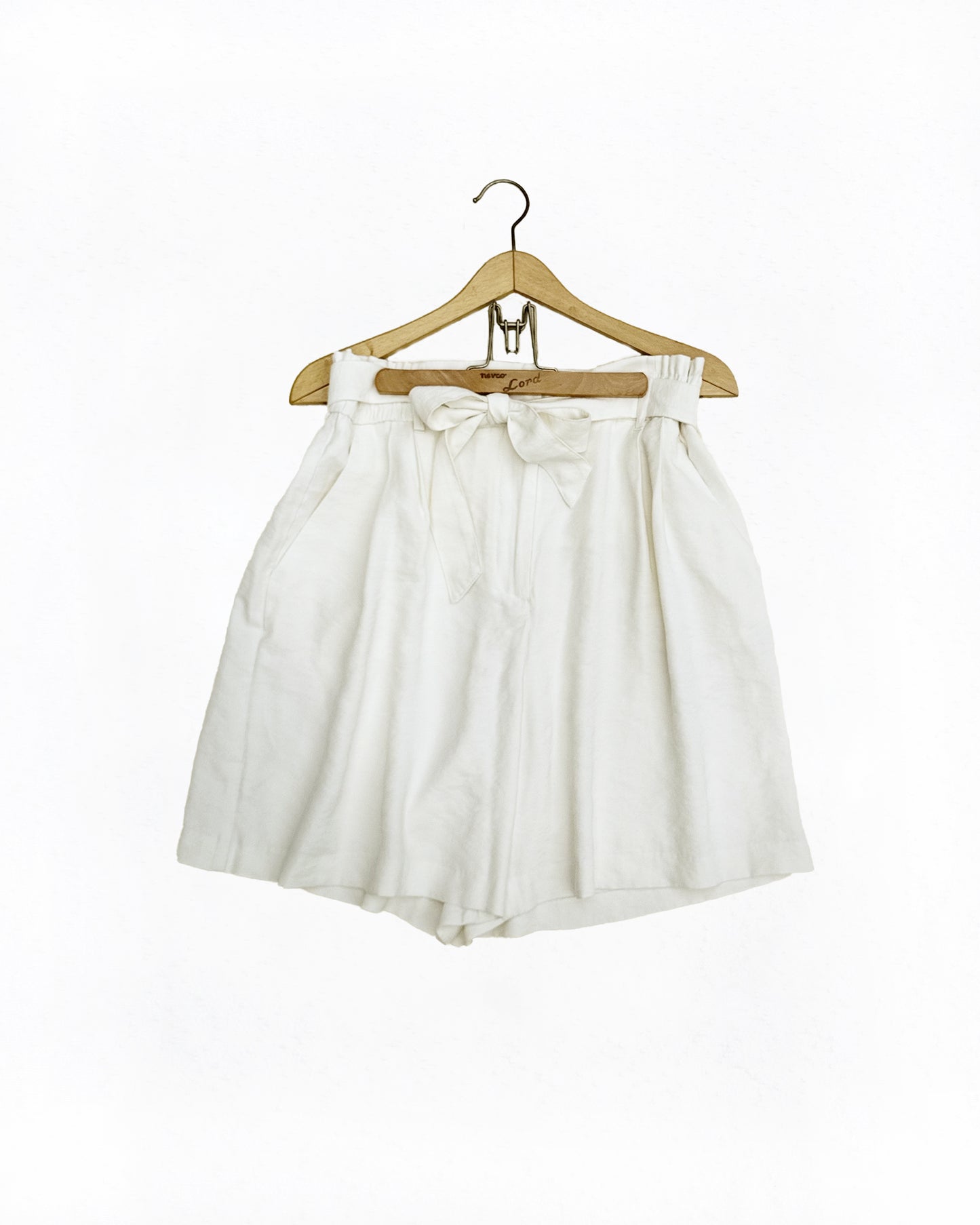 Simply Vera Wang High Waisted Shorts (L)