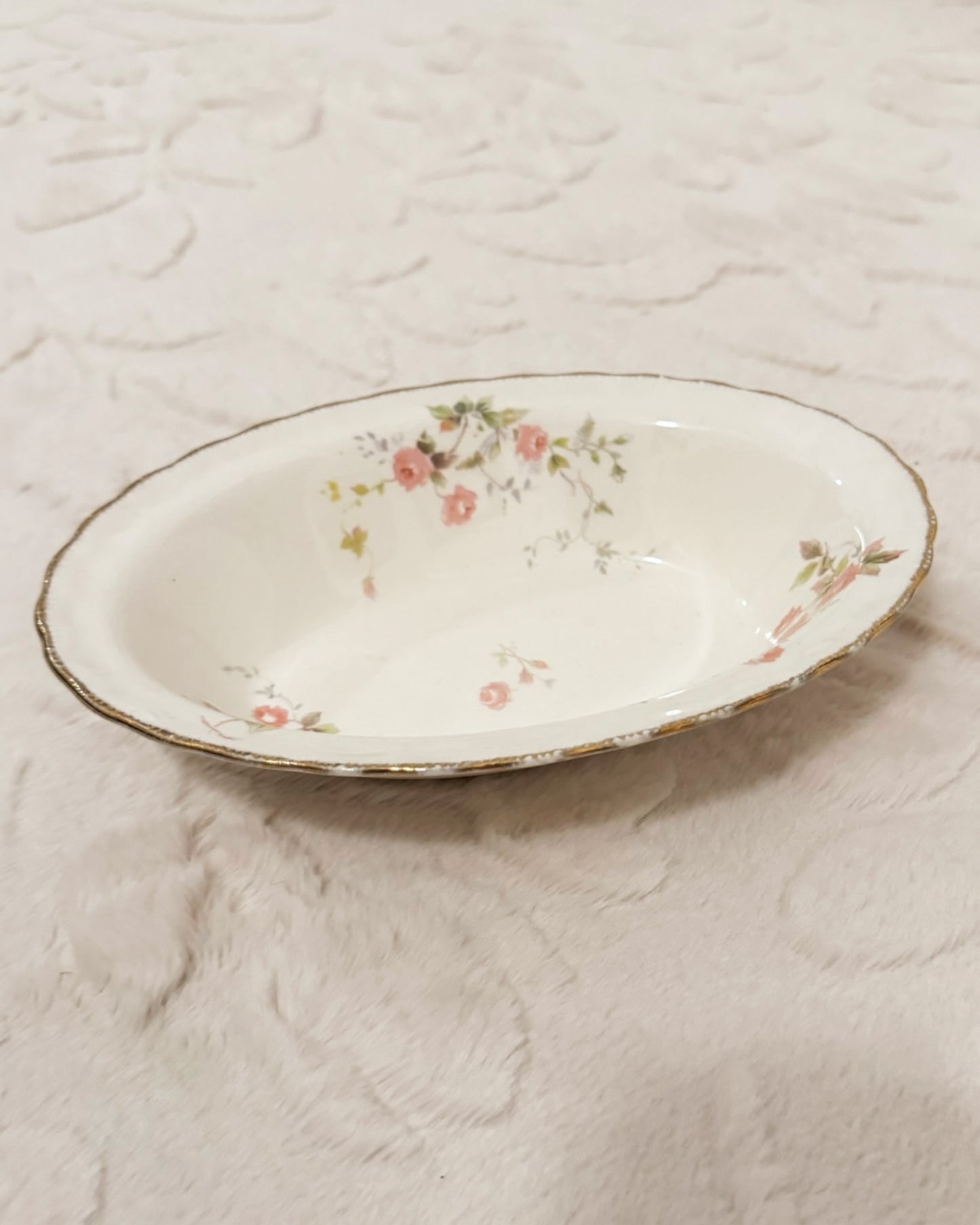 Vintage Oval Porcelain Serving Bowl (9”x6.5”)