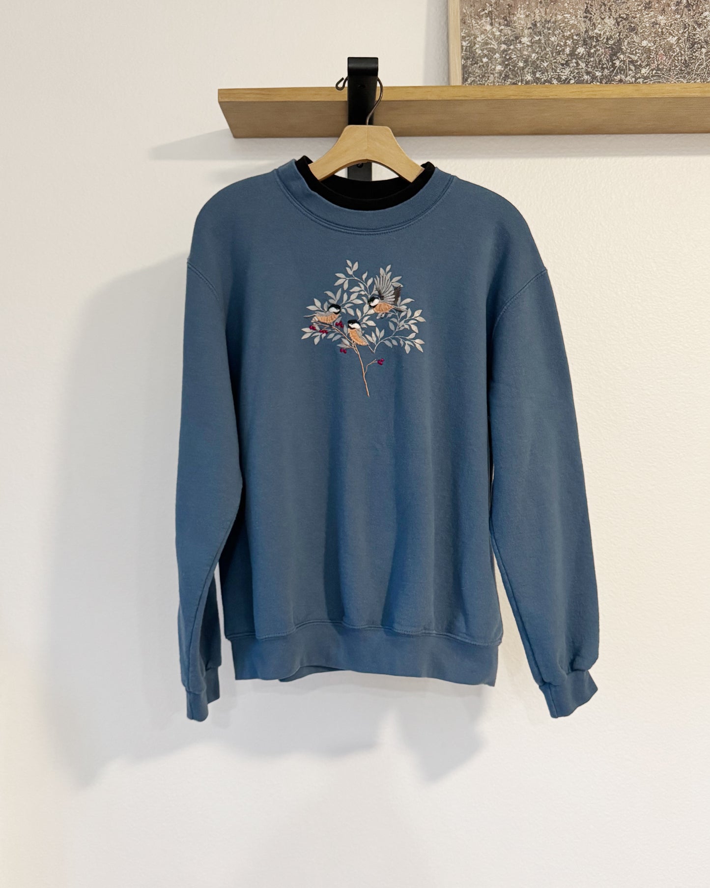 Vintage Double Collar Embroidered Sweatshirt (M/L)