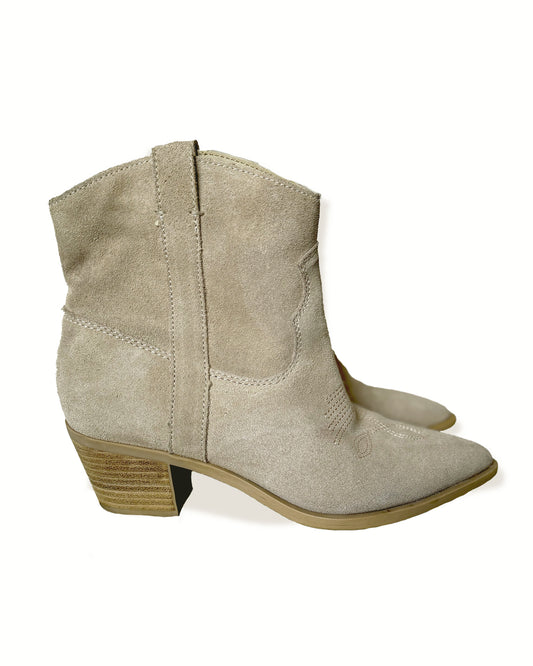 Dolce Vita Western Boots (7 1/2-8)