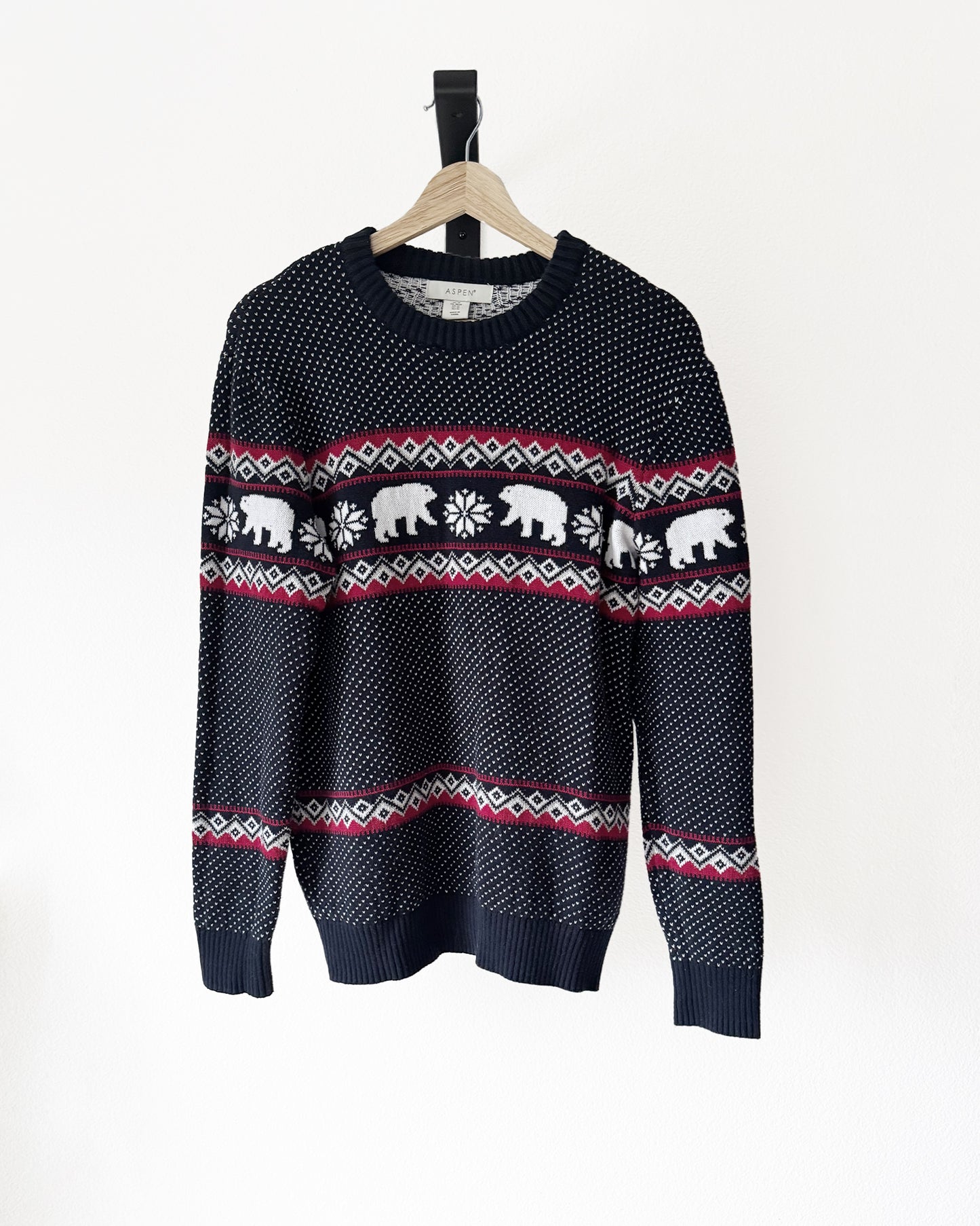 Aspen Polar Bear Fair Isle Sweater (M)
