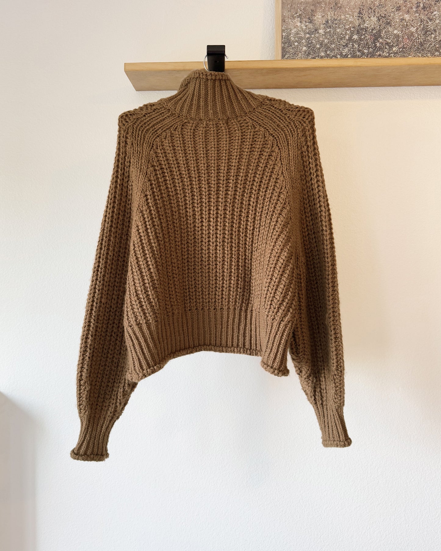Chunky Oversized Cable Knit Sweater (M)