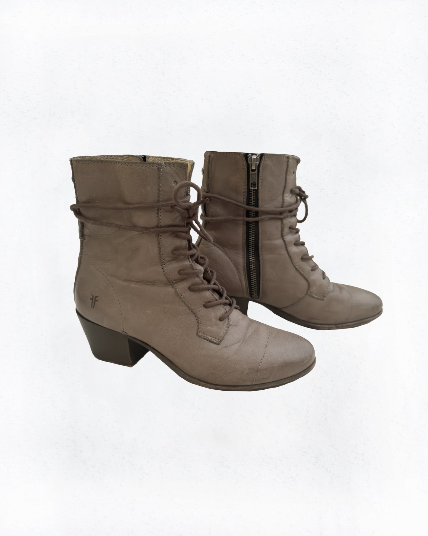 Frye Courtney Antique Style Lace Up Riding | Combat Boots (6.5)