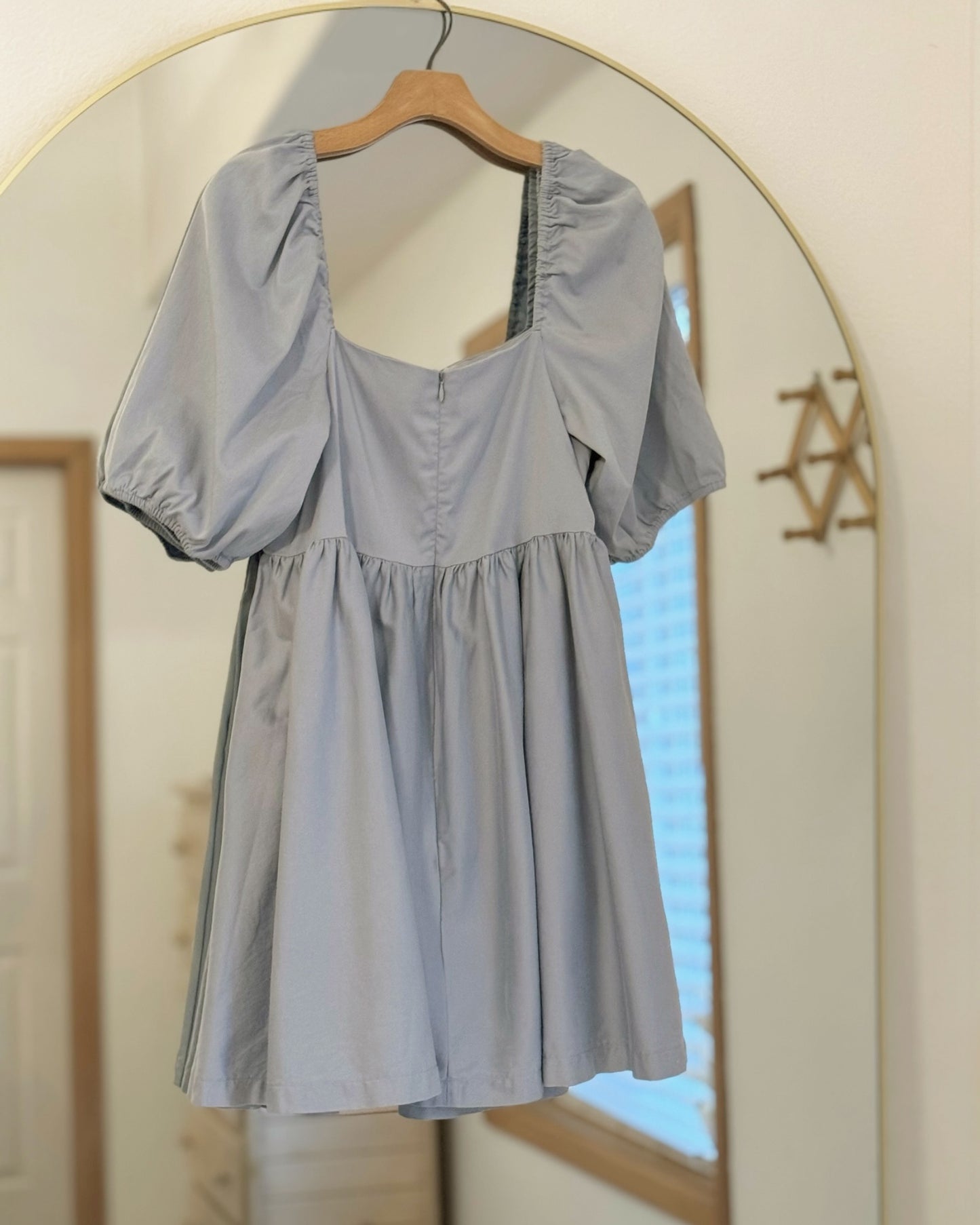 Puff Sleeve Mini Dress (L)