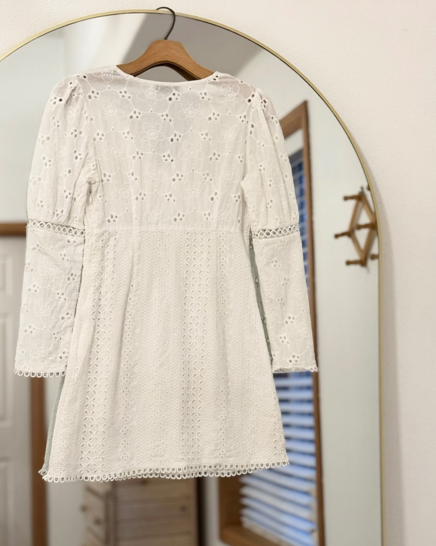 Eyelet Lace Mini Dress (S)