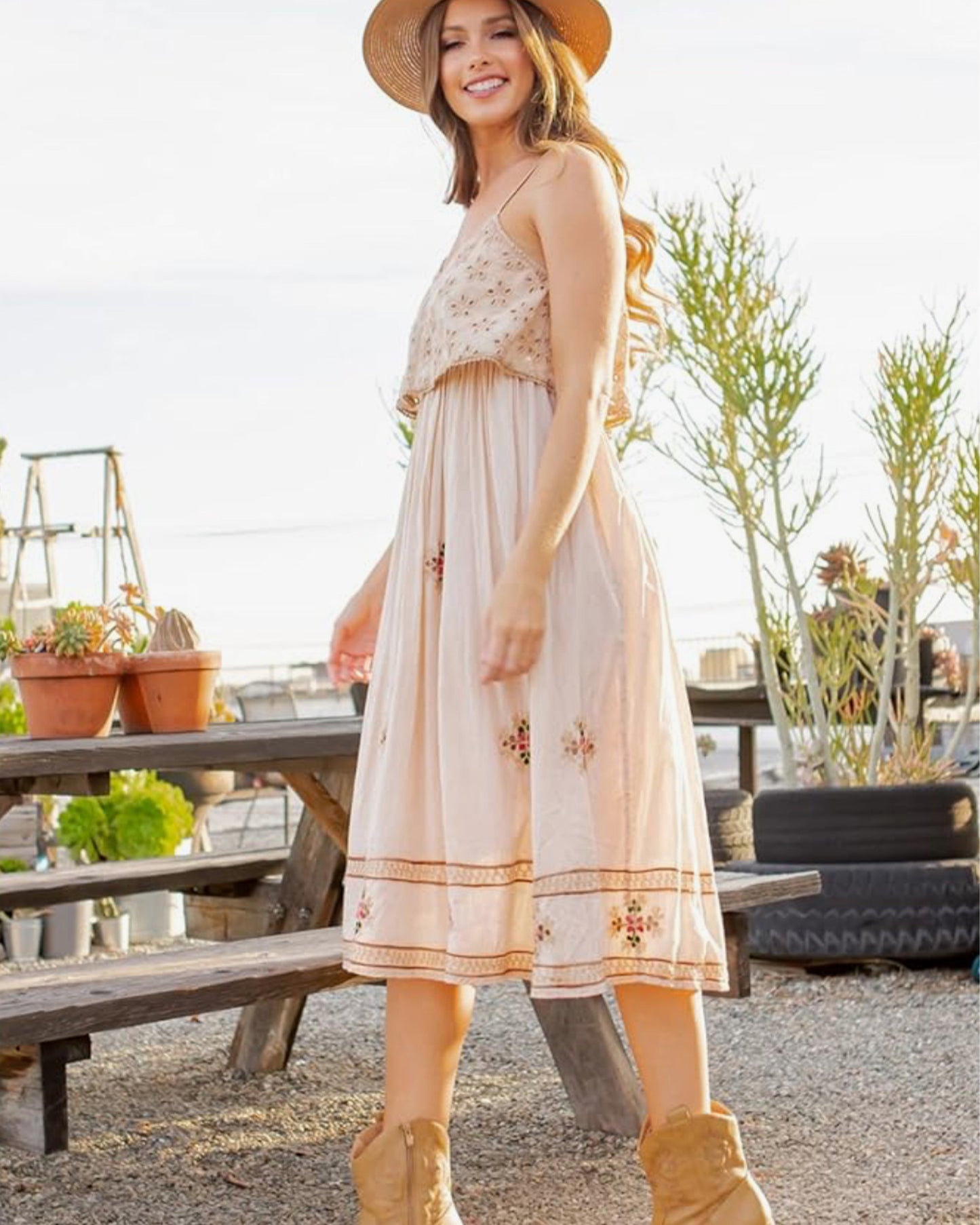 Smocked Embroidered Midi Dress (L)