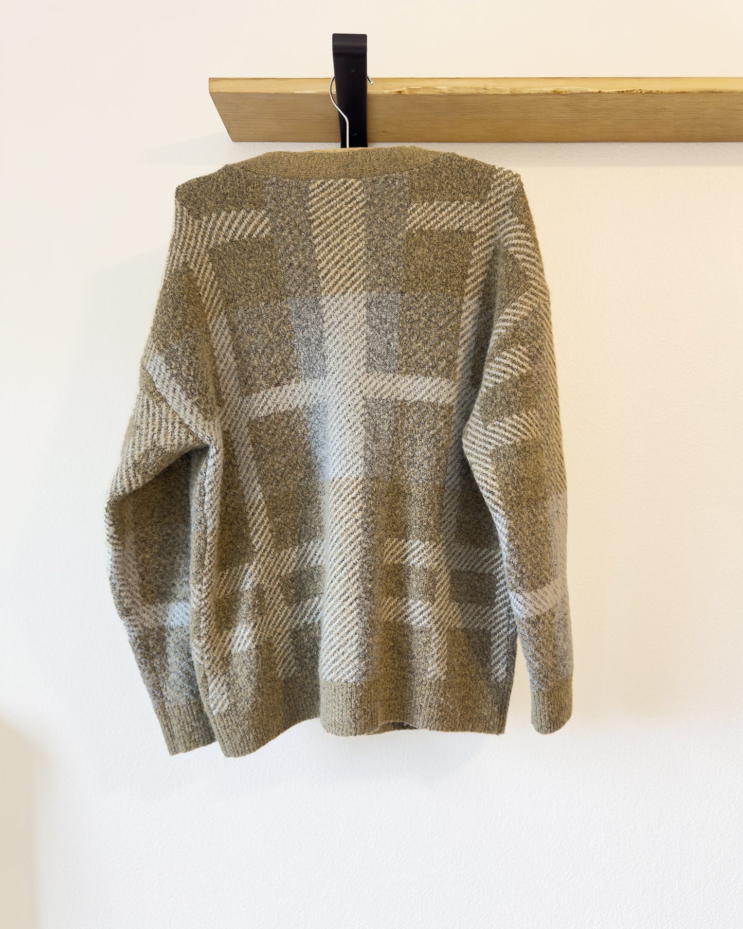 Cozy Grandpa-Core Cardigan (L)