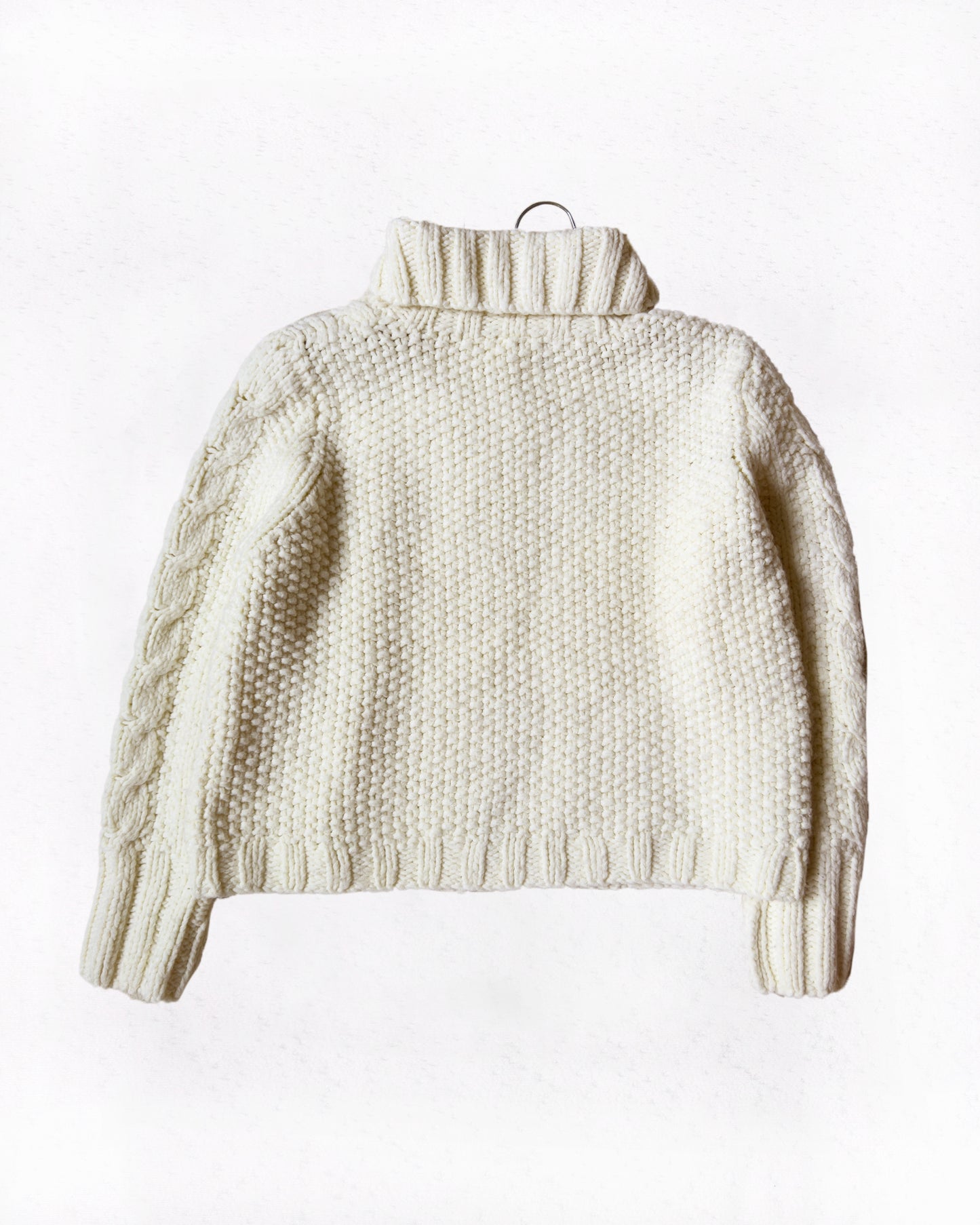 Cable-Knit Chunky Sweater (M)