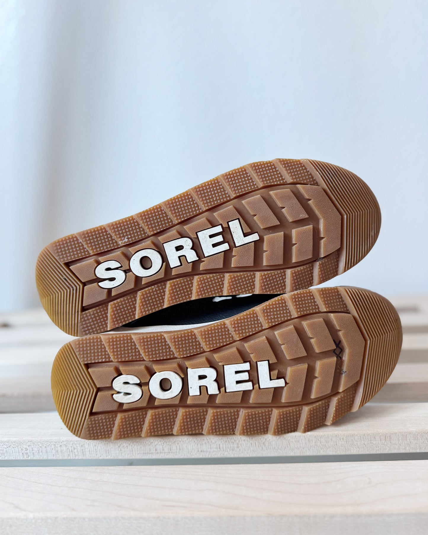 Sorel Mid Waterproof Boots (37 EUR | 5 US Child)