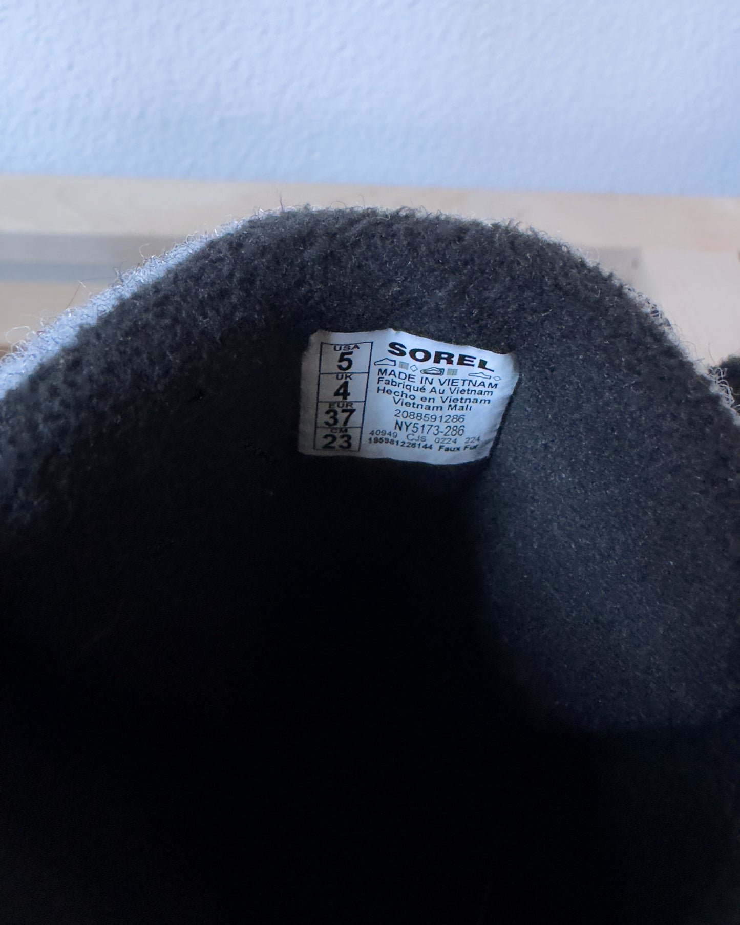 Sorel Mid Waterproof Boots (37 EUR | 5 US Child)