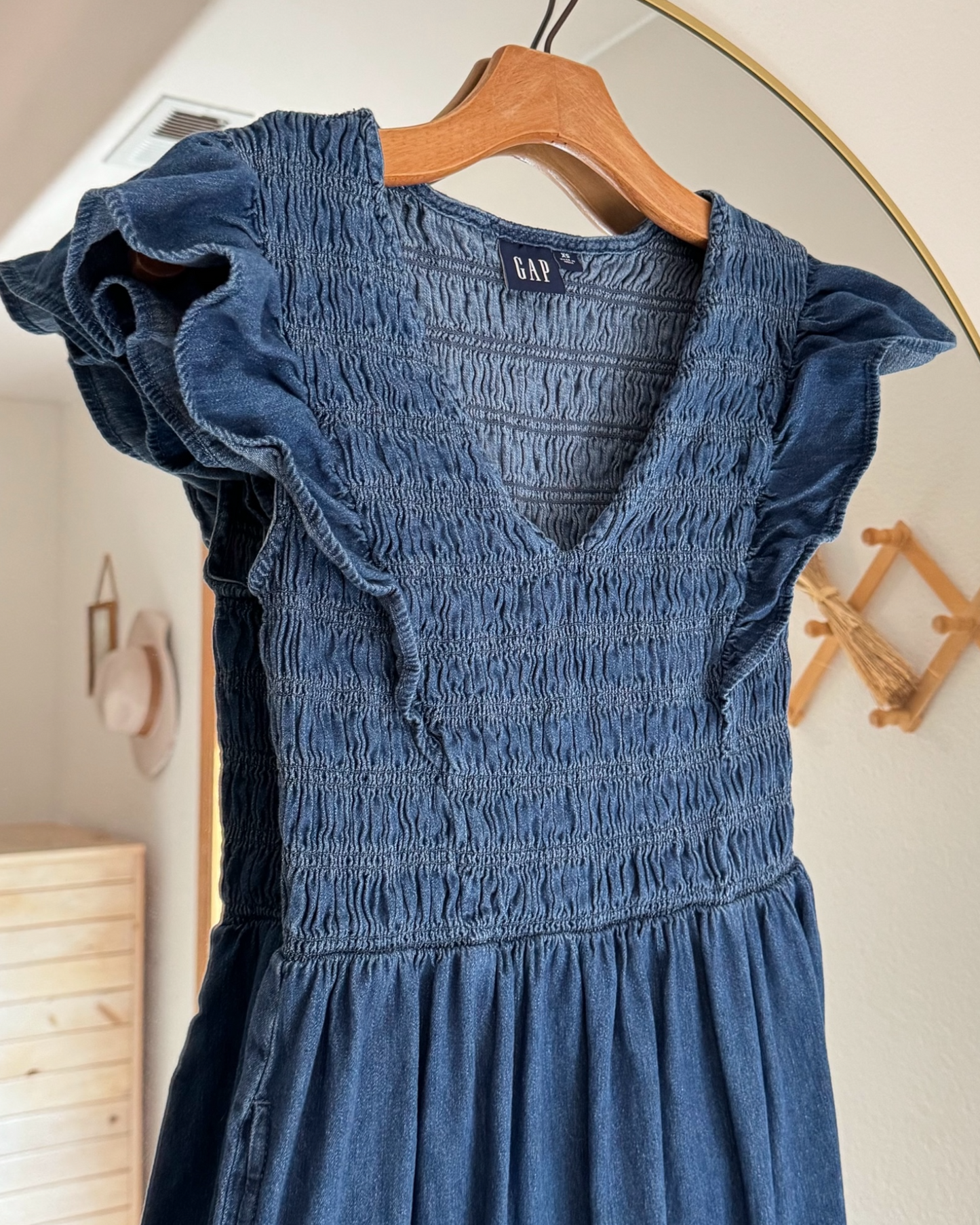Gap Denim Ruffle Sleeve Smocked Midi Dress (S)