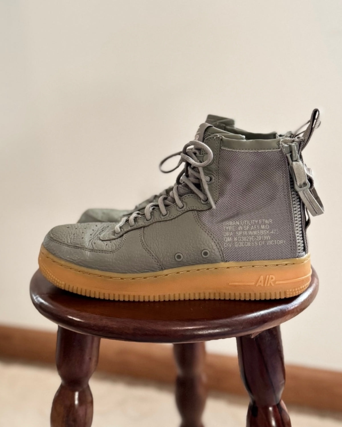 Nike SF Air Force 1 Mid Women’s Sneakers In Dark Stucco (8)