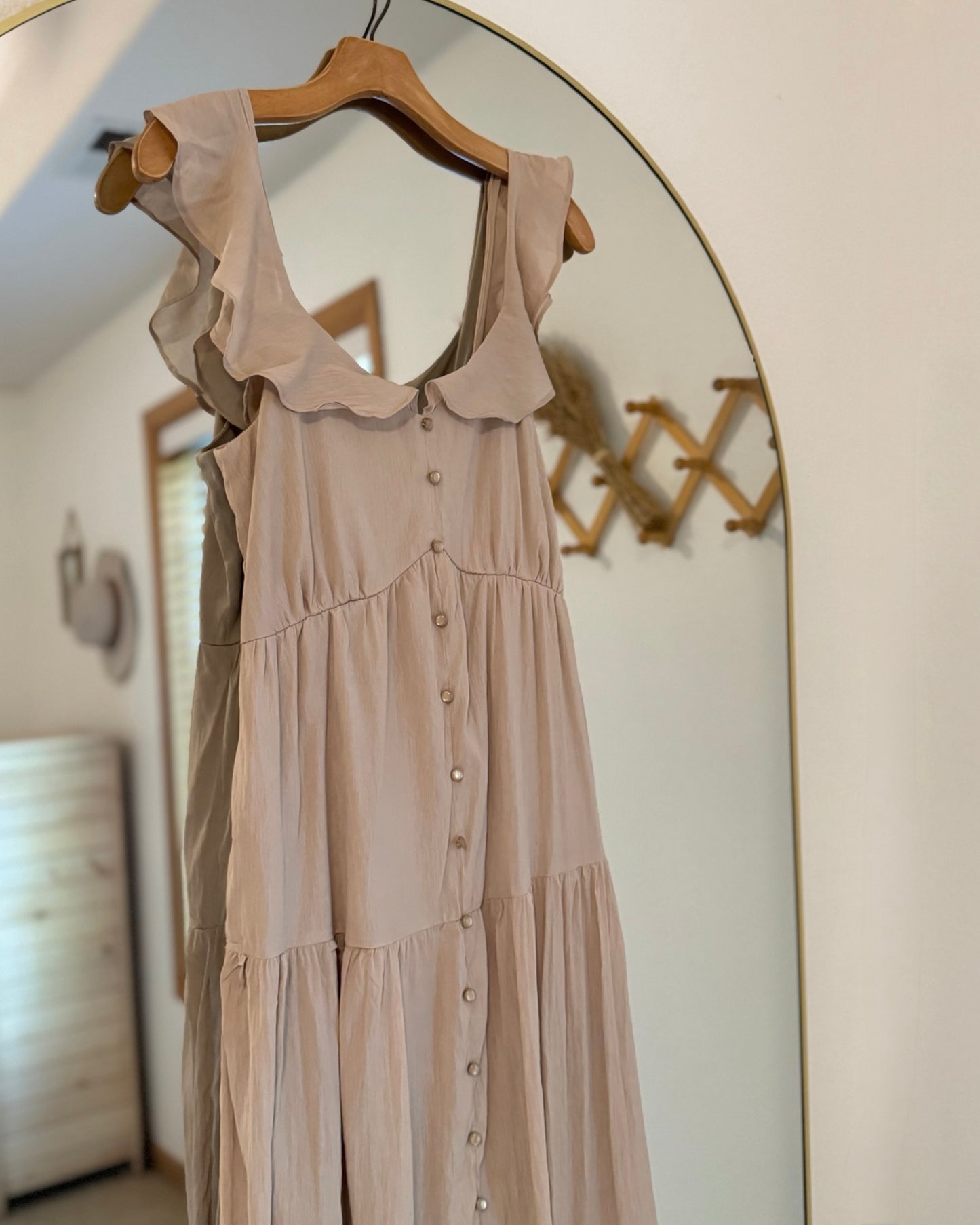 Romantic Tiered Maxi Dress (S)