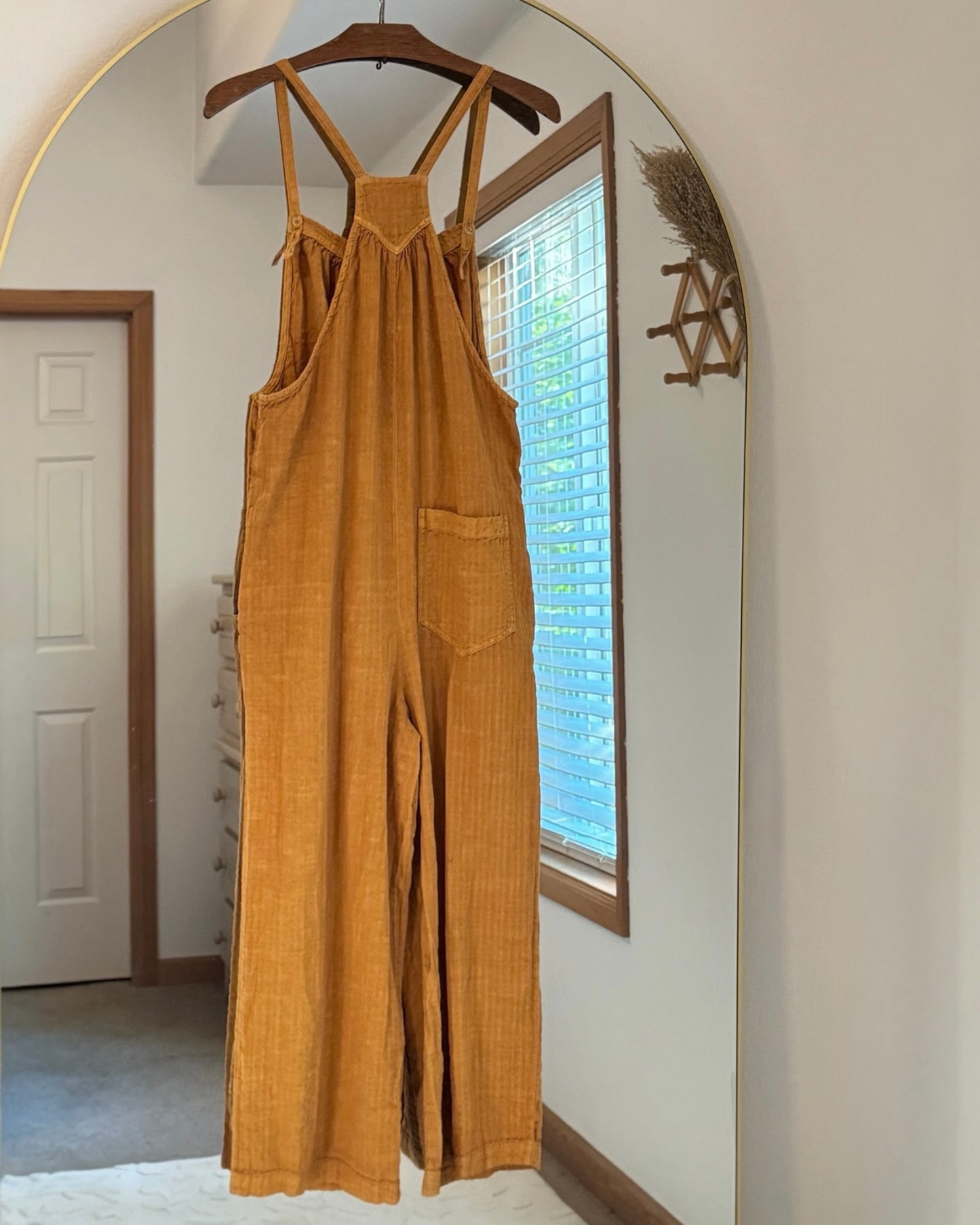 Urban Outfitters Textured Overalls (M)
