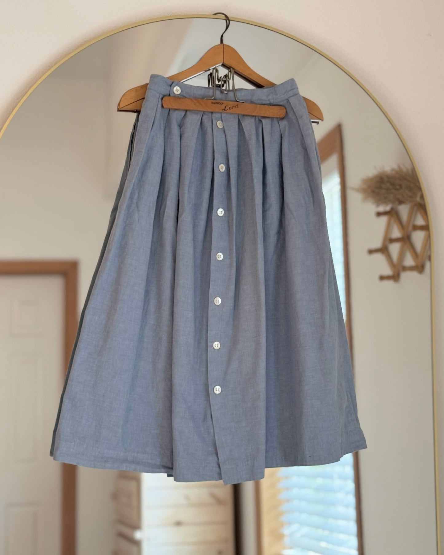 Vintage Light Blue Chambray Midi Skirt - Button Front Pleated Flared (Fits XS/S)