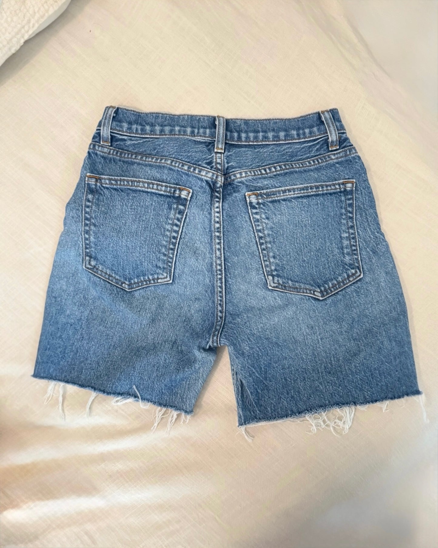 Reformation Serena High Skinny Cut-Off Shorts (26)
