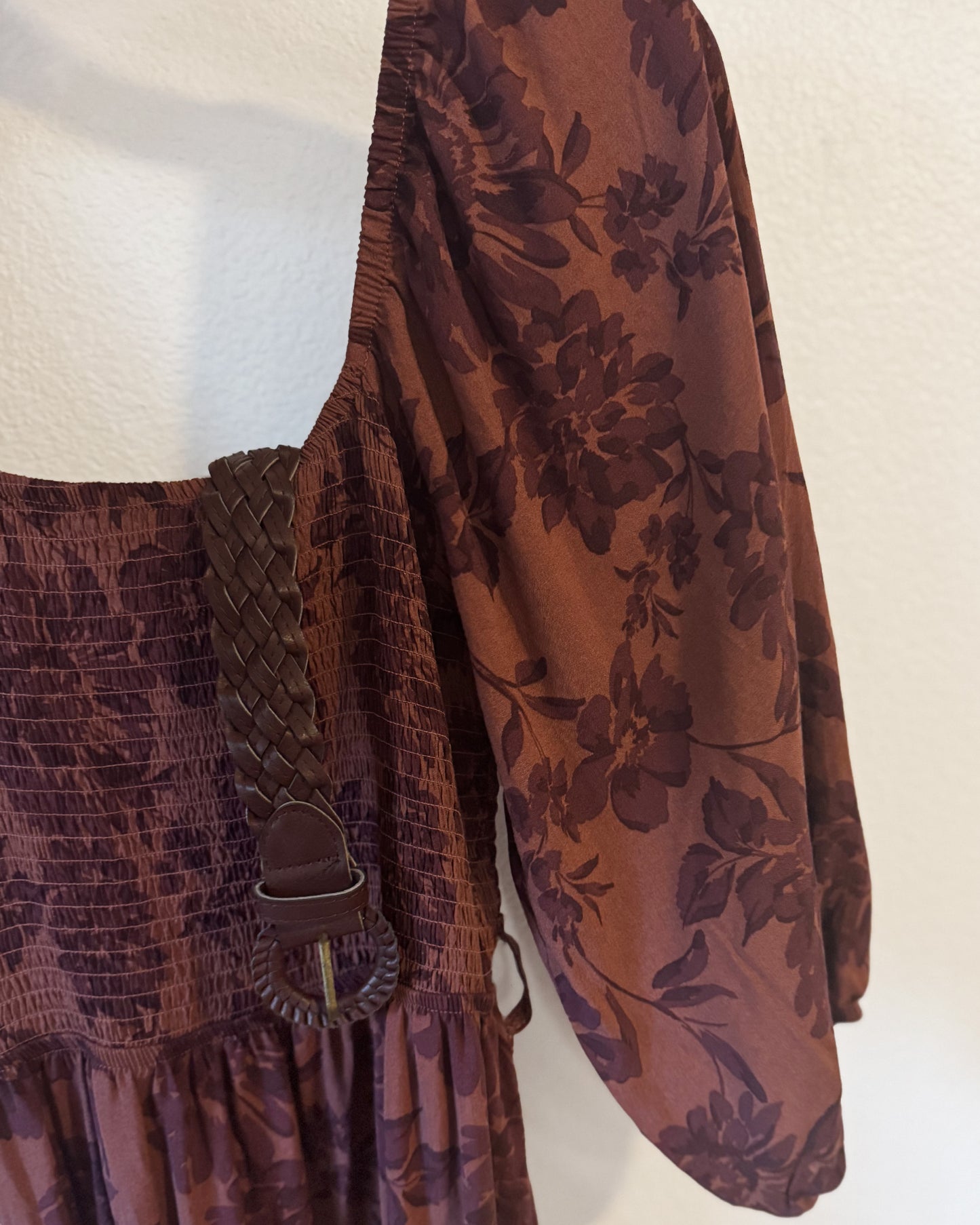 Puff Sleeve Shirred Midi Dress (M)