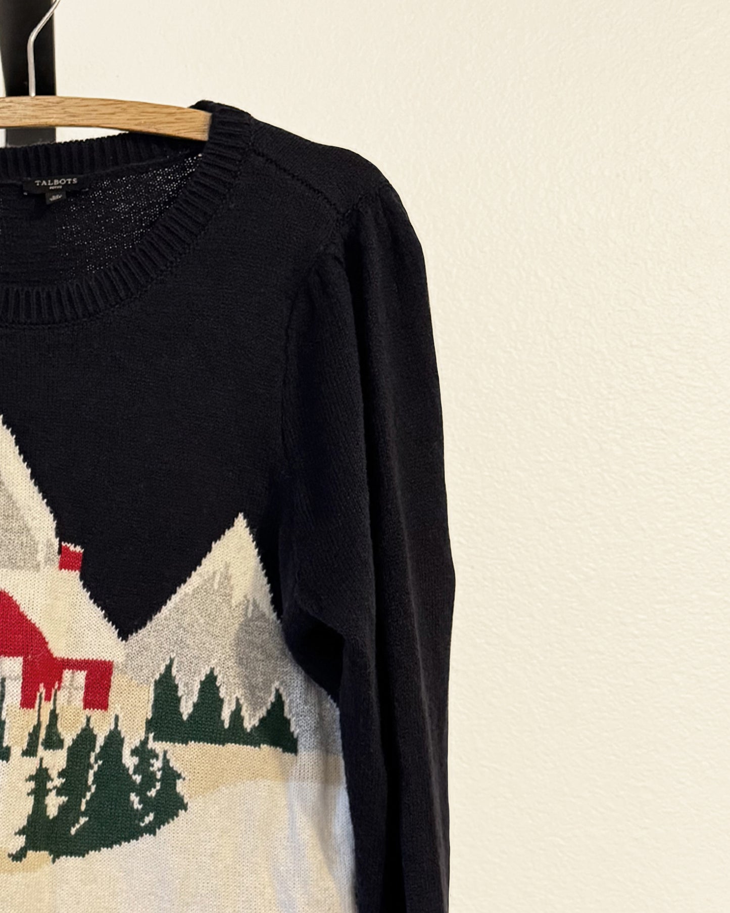 Talbots Winter Cabin Scene Christmas Sweater (L)