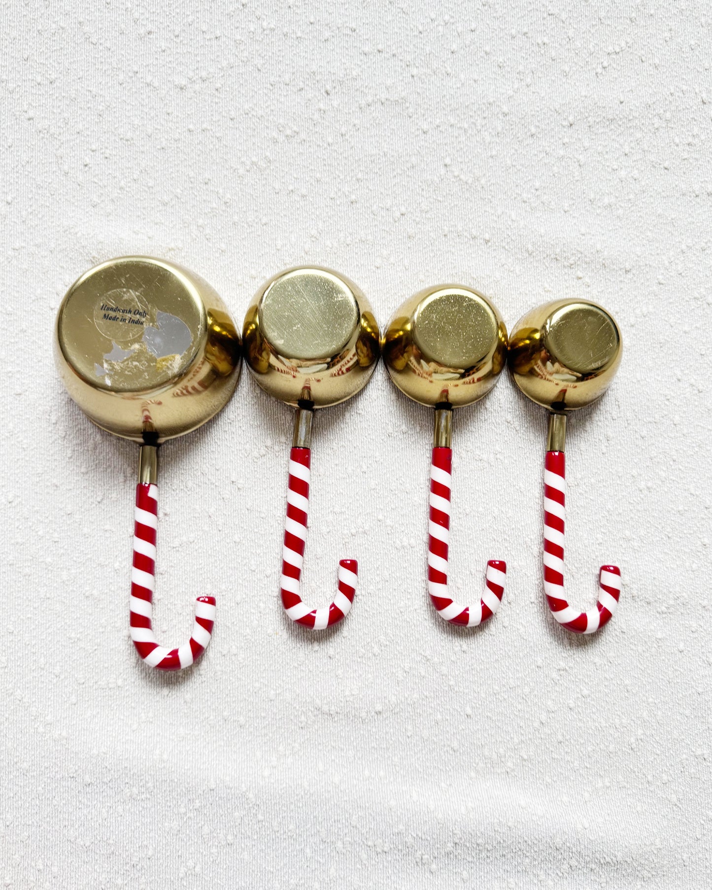 Cotton Linen Blend Apron  (with bonus candy cane measuring cups)