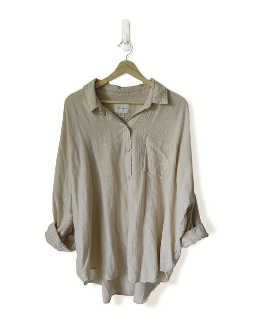 AE Oversized Button Down Top (M)
