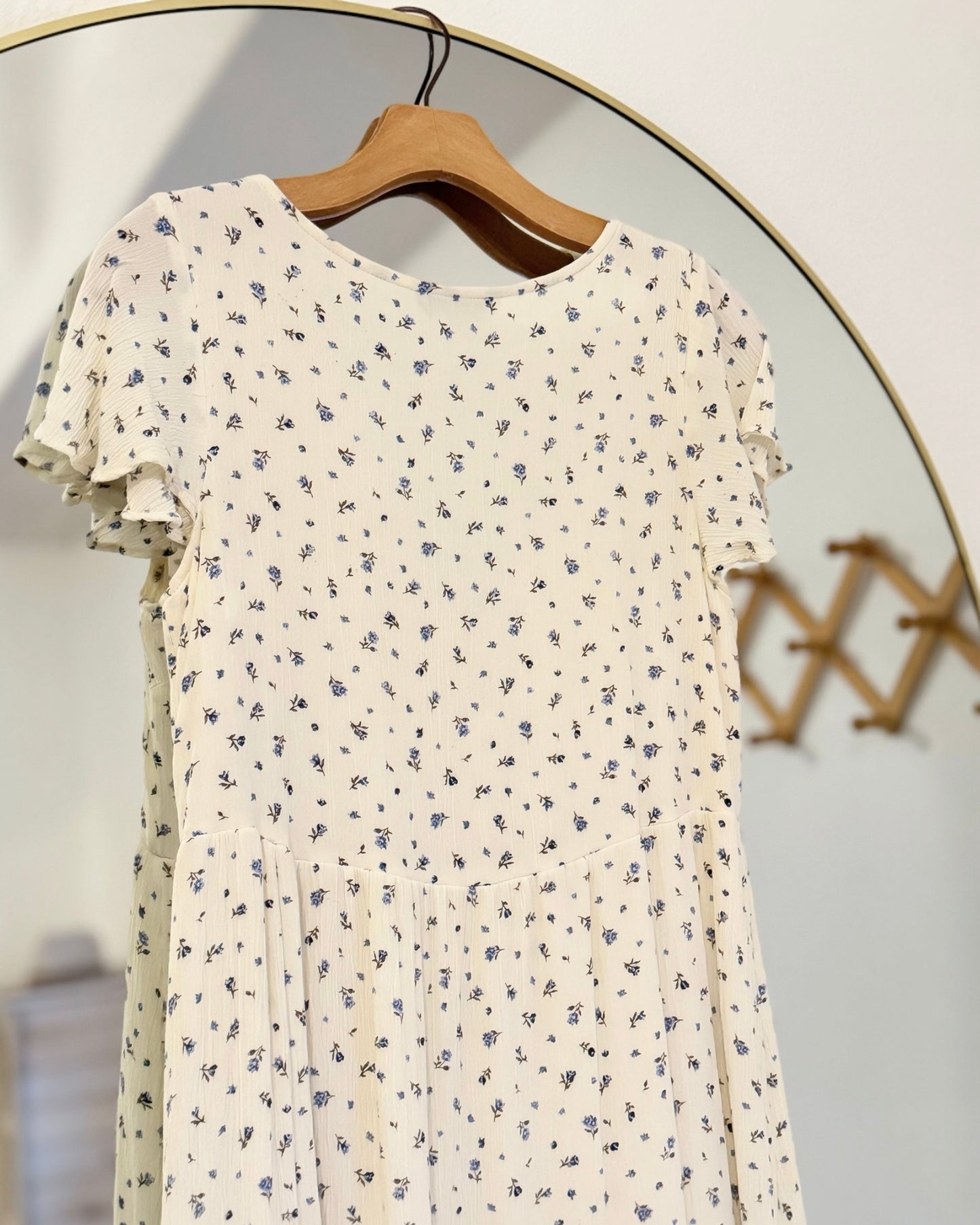 AE Ditsy Floral Tiered Mini Dress (S)