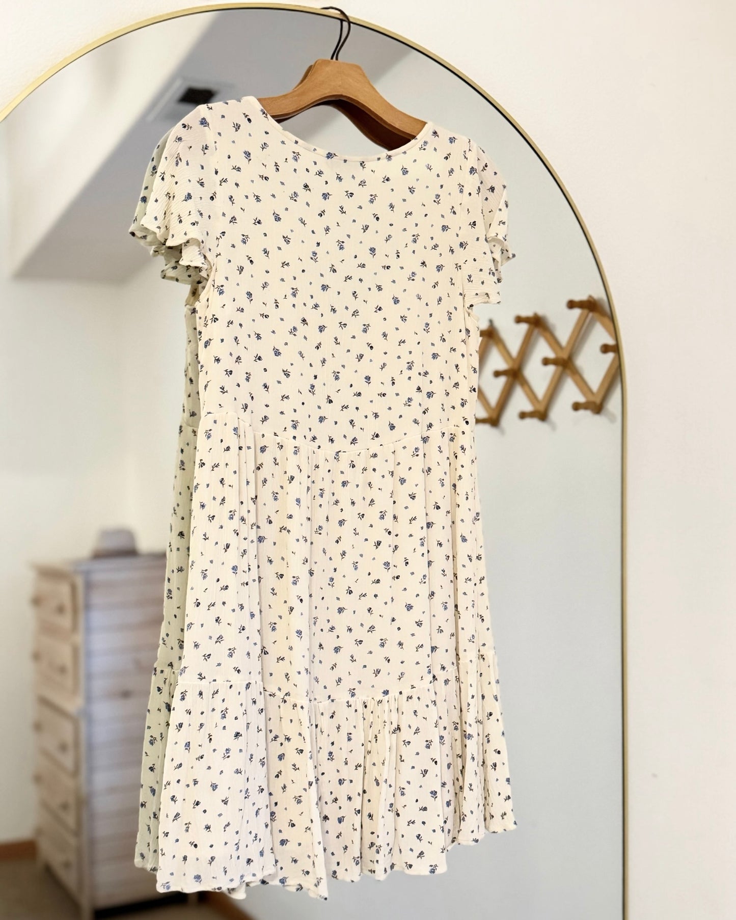AE Ditsy Floral Tiered Mini Dress (S)