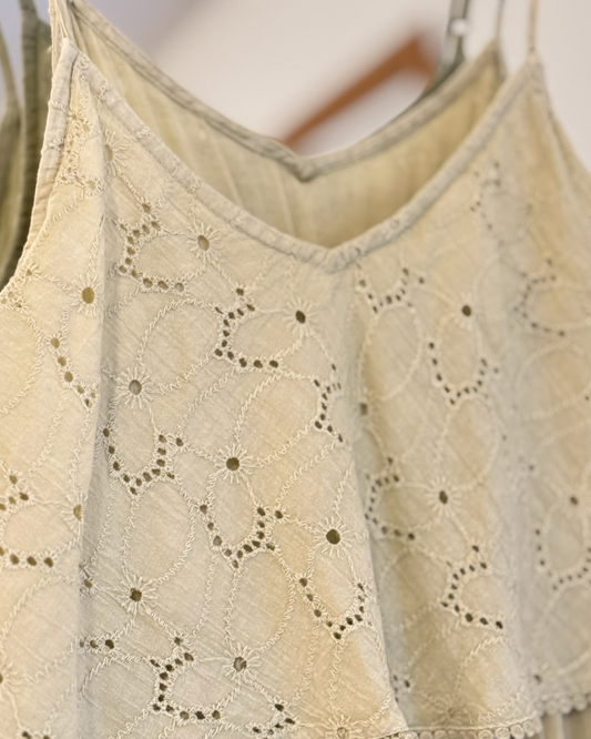 Smocked Embroidered Midi Dress (L)