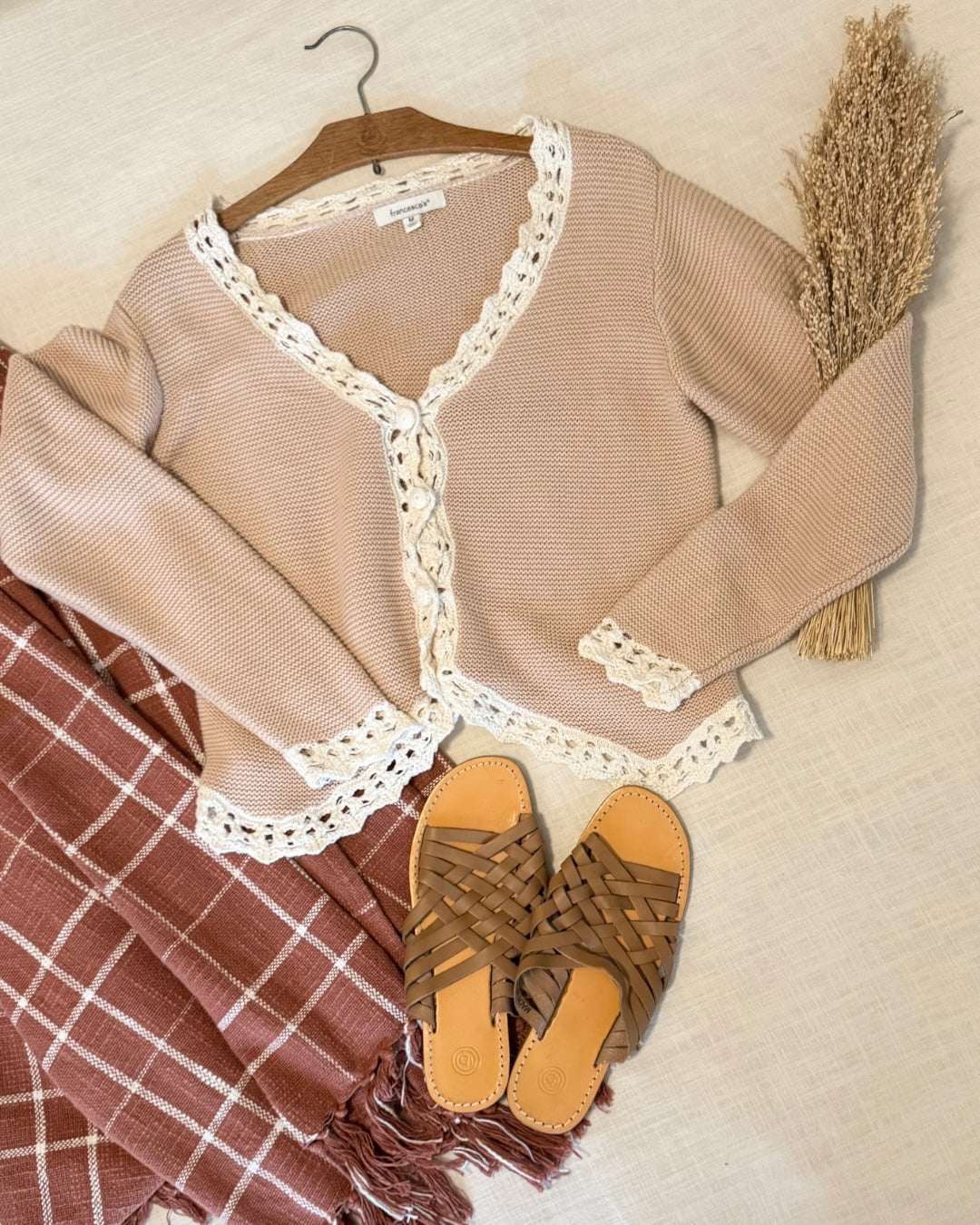 Crochet Trim Cardigan Sweater (M)