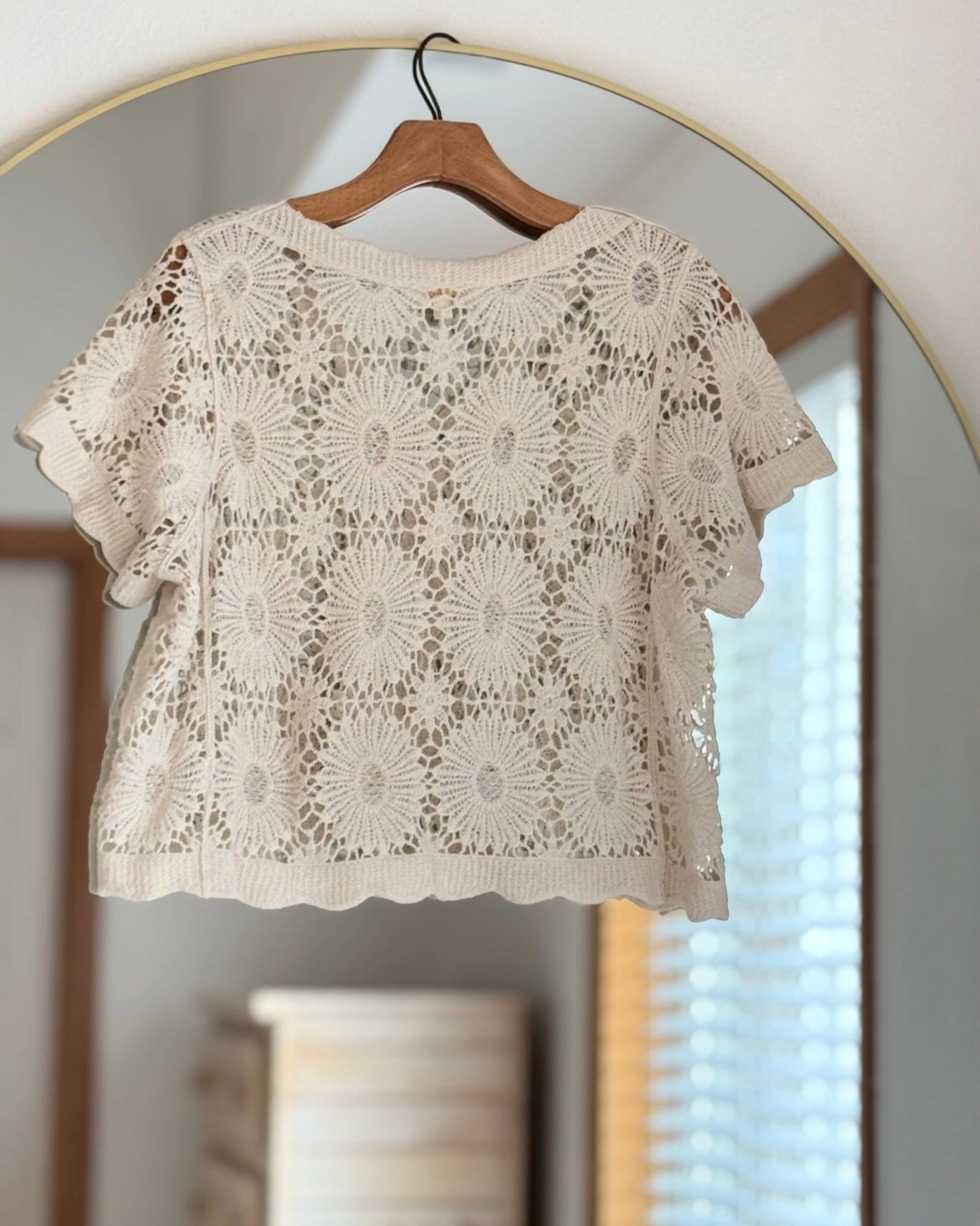 Crochet Floral Button-Front Cardigan (L)