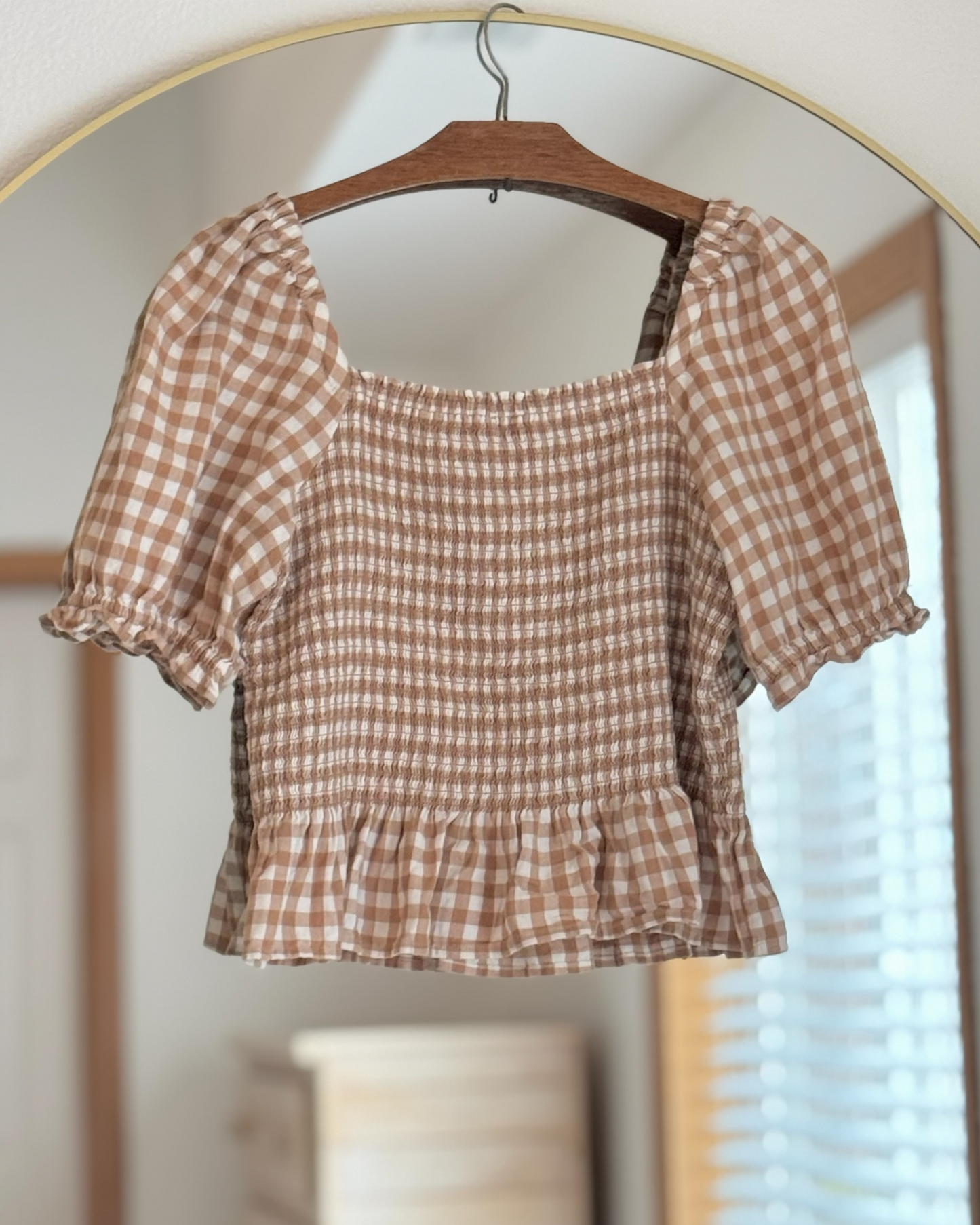 Gingham Puff-Sleeved Top (S/M)