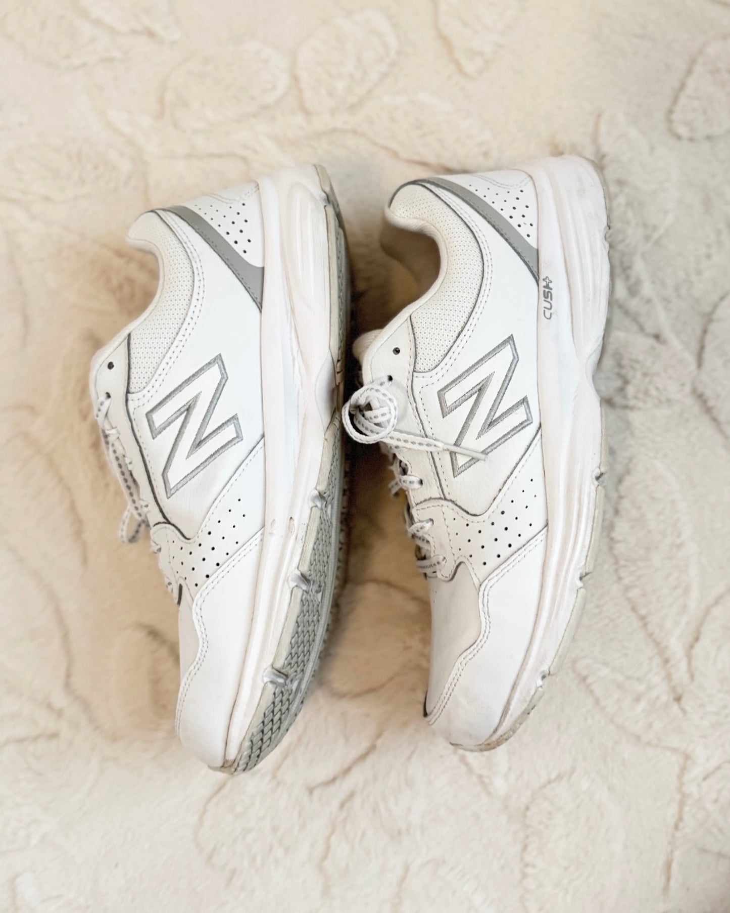 New Balance Tennis Shoes (10)