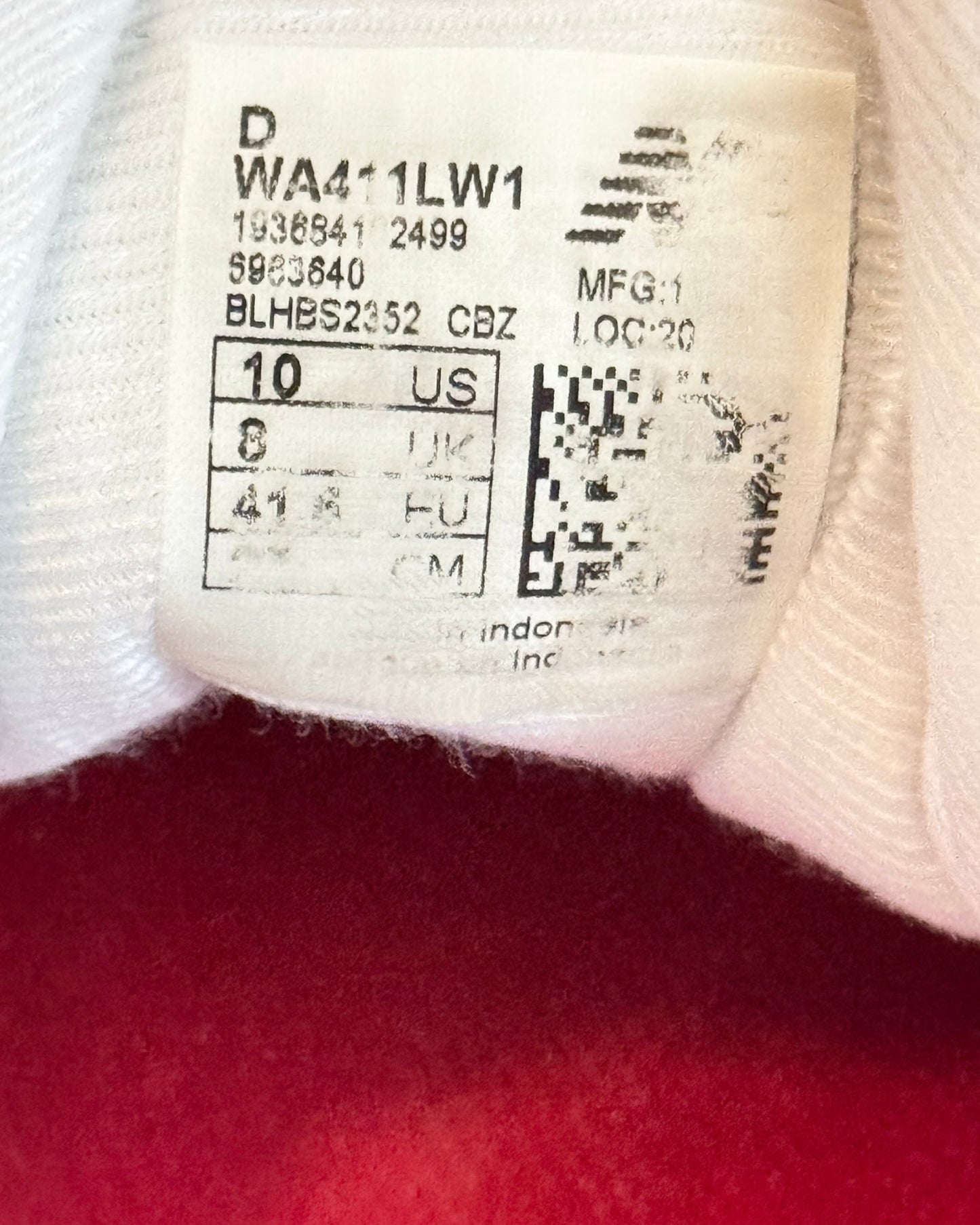 New Balance Tennis Shoes (10)