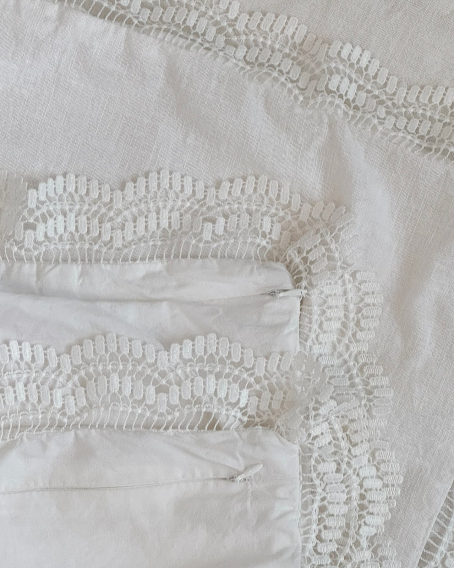 Lace Border Cotton Pillow Sham Set (Standard)