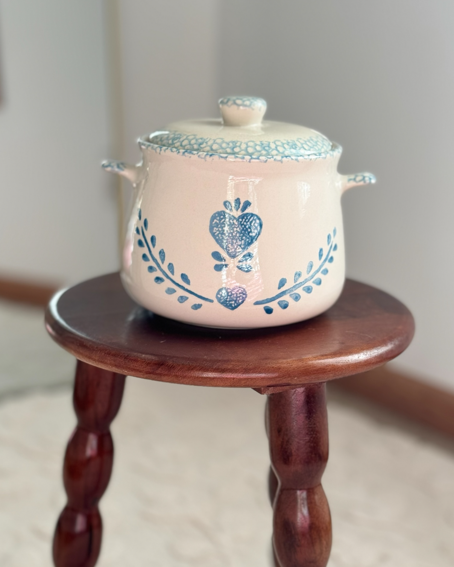Vintage Stoneware Soup Tureen Bowl (5.25 x 7”)