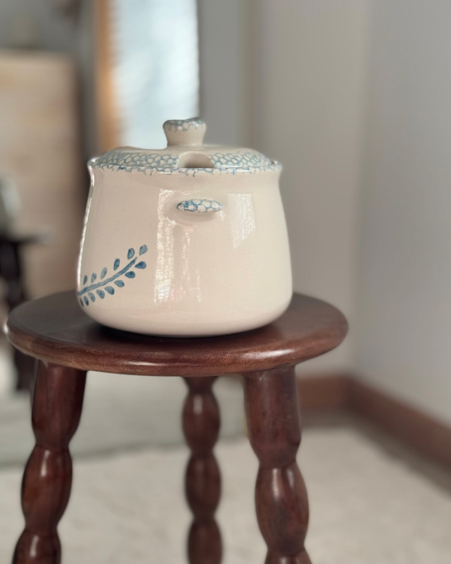 Vintage Stoneware Soup Tureen Bowl (5.25 x 7”)