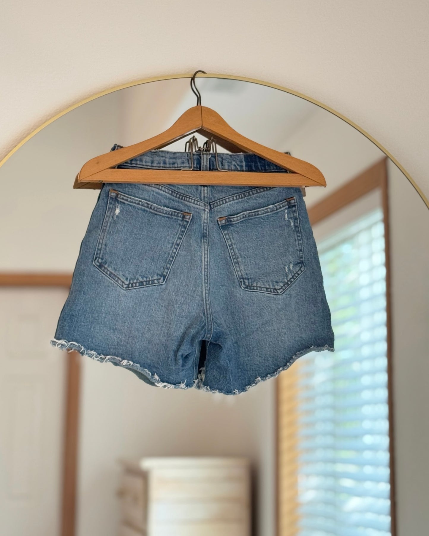 Abercrombie & Fitch Dad High Rise Jean Shorts (24)