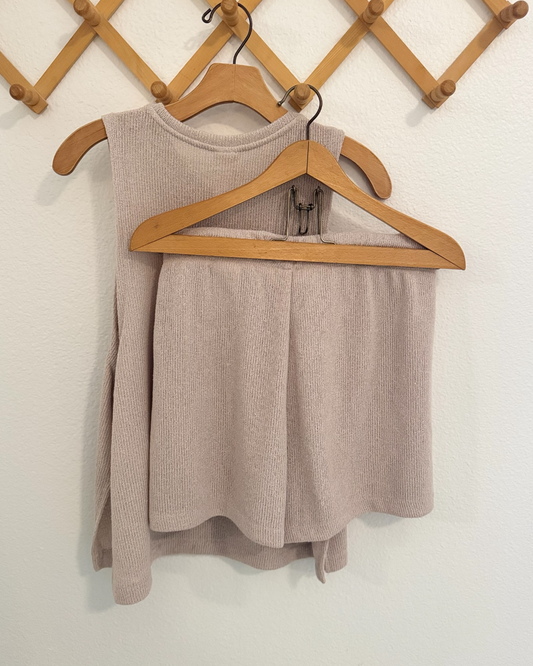 Knit Tank Top & High Waisted Shorts Lounge/Pajama Set (M)