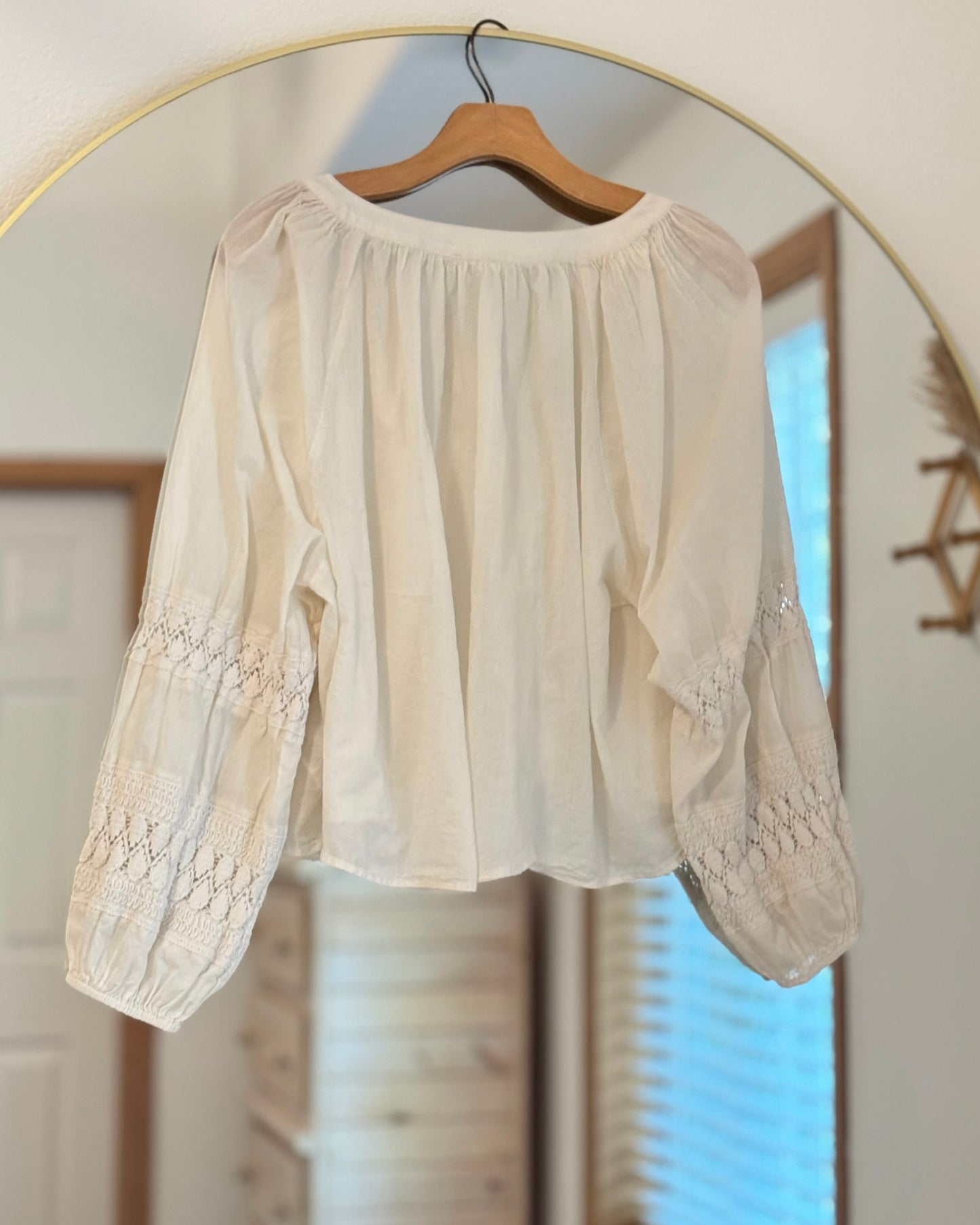 Crochet Sleeve Button Top (M/L)